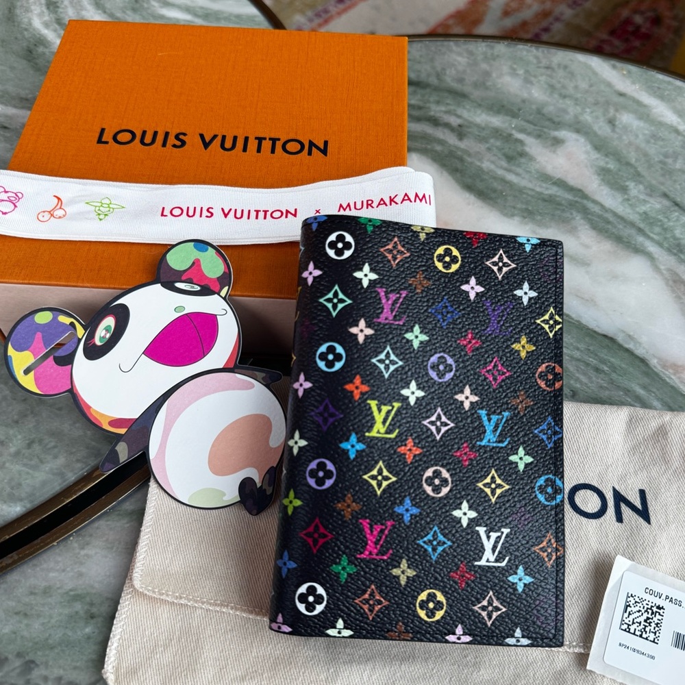 Louis Vuitton X Murakami Multicolor Passport Cover 2025
